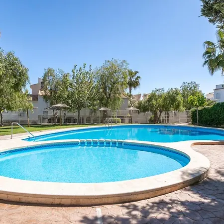 Urb Costa Hispania Holiday home *